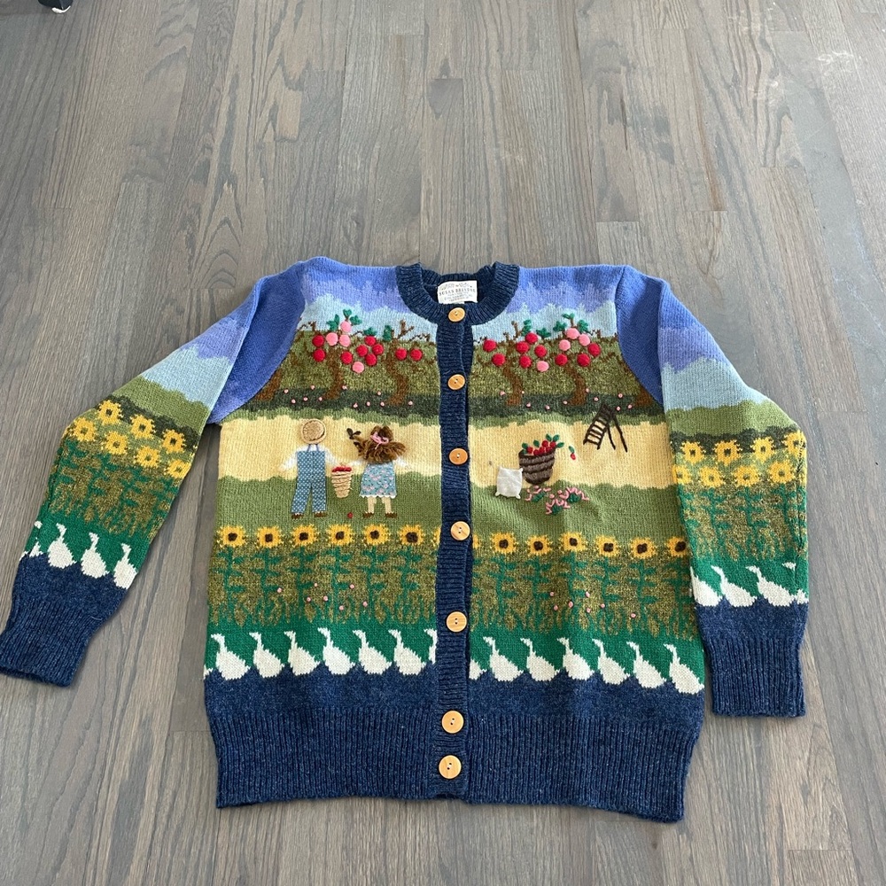 Very cute sweater